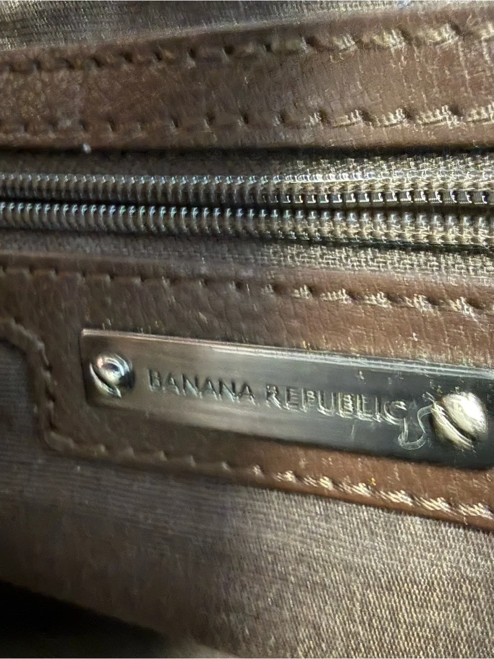 Banana Republic Olive Green Messenger Crossbody Bag